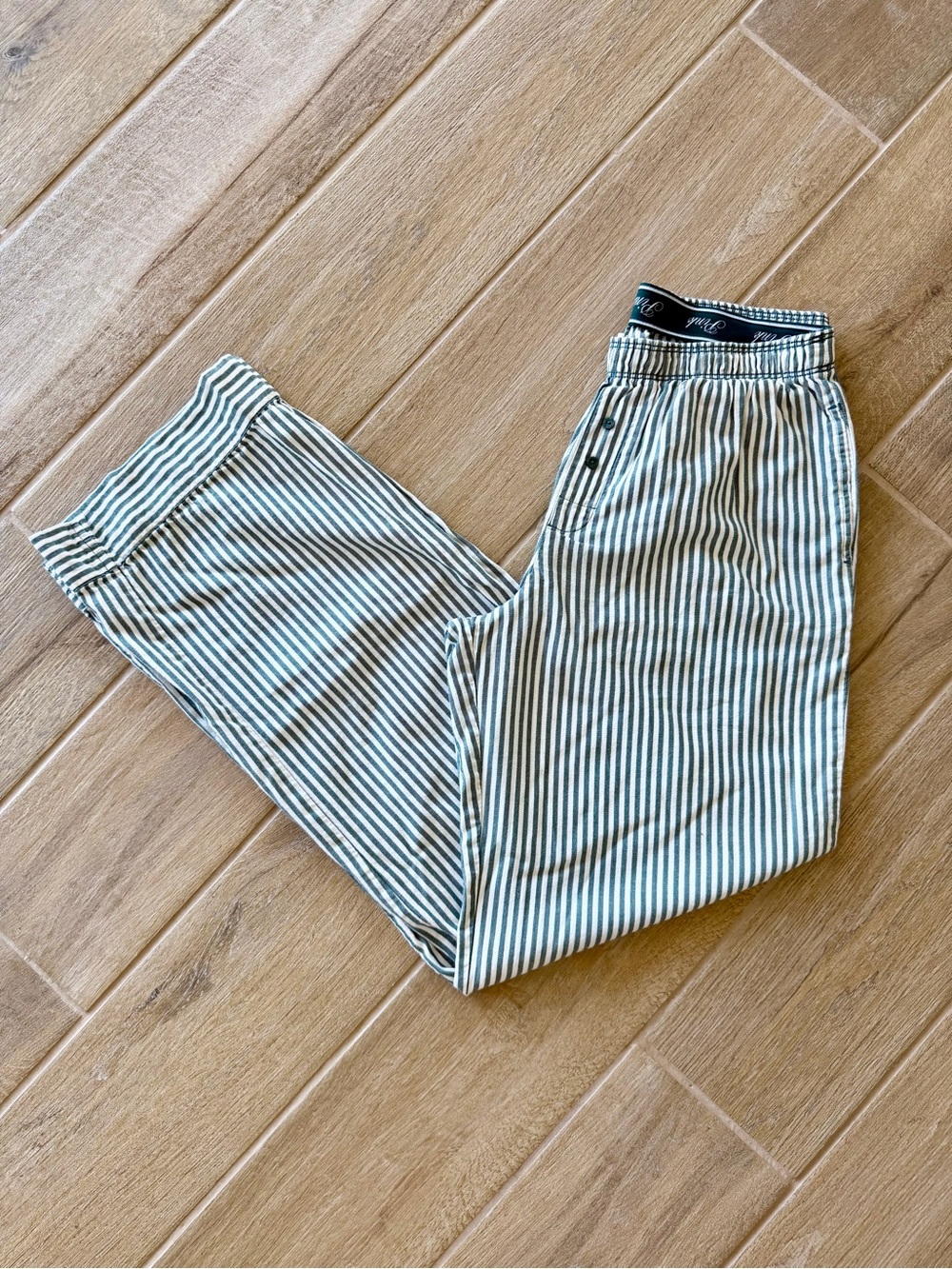 NWOT PINK Victoria's Secret Green and White Striped Pajama Pants Size XS